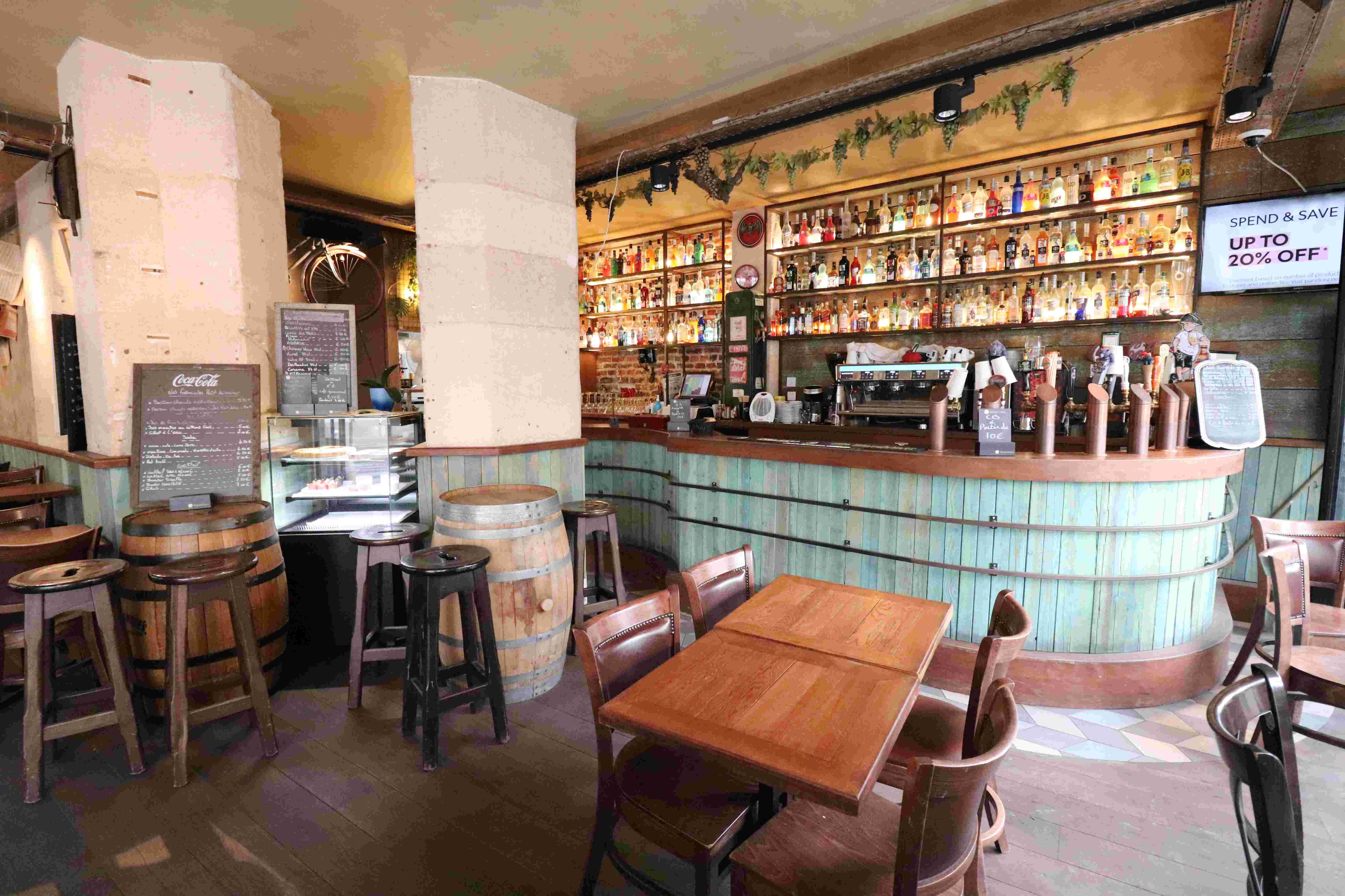 Forum Café - Photo 11