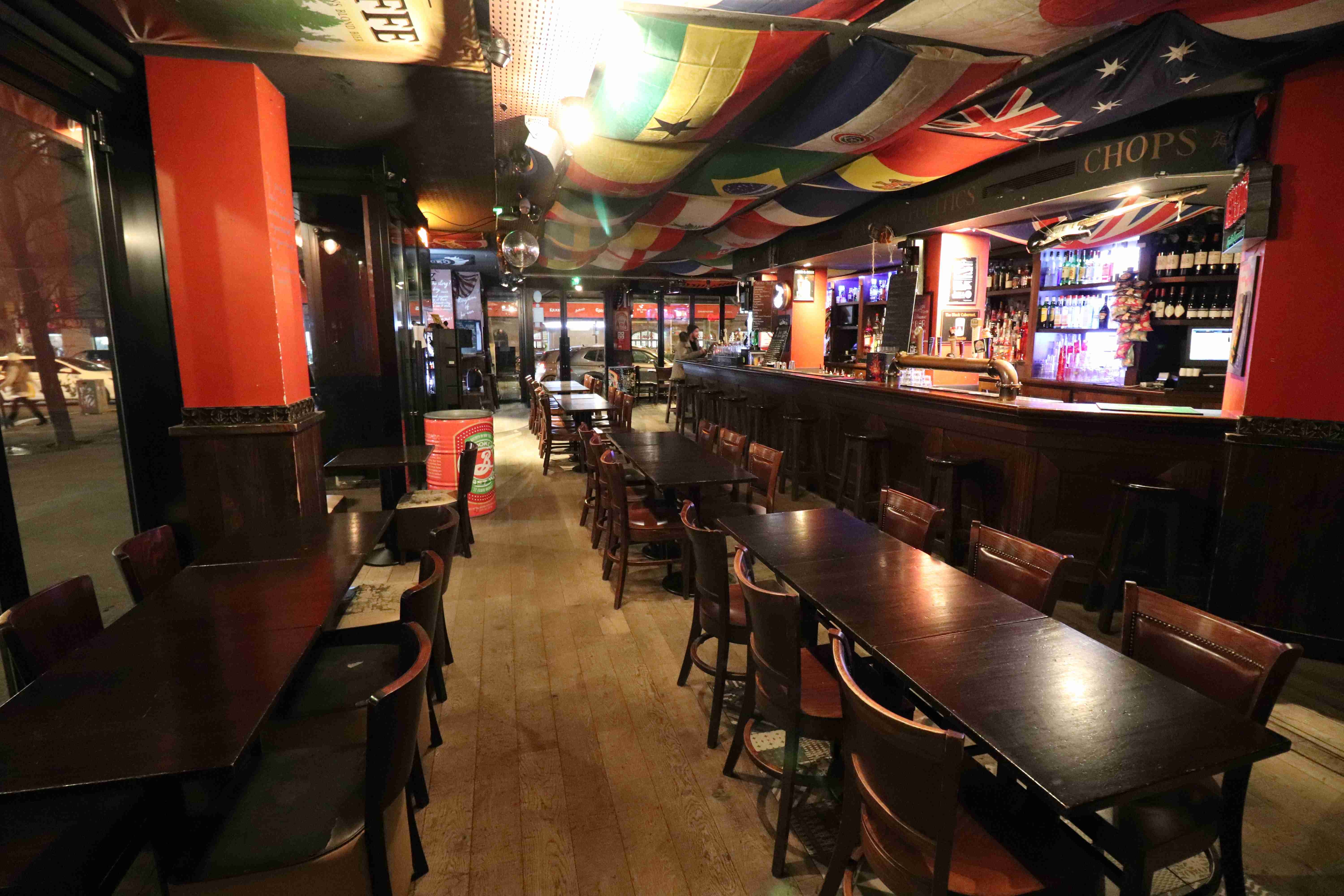 James Hetfeeld's Pub - Photo 6