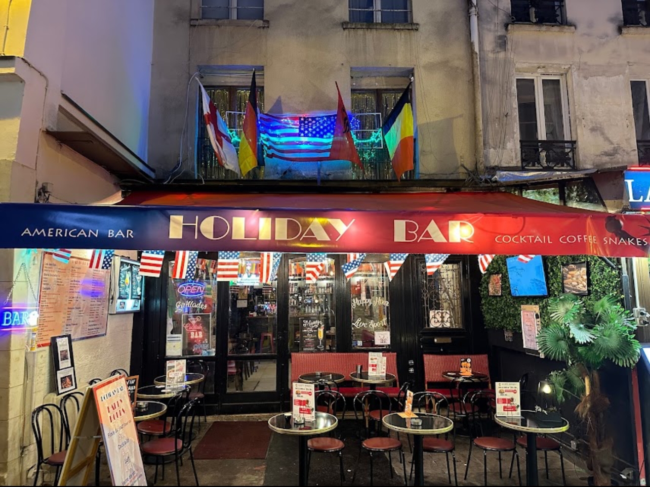 Holiday Bar - Photo 11