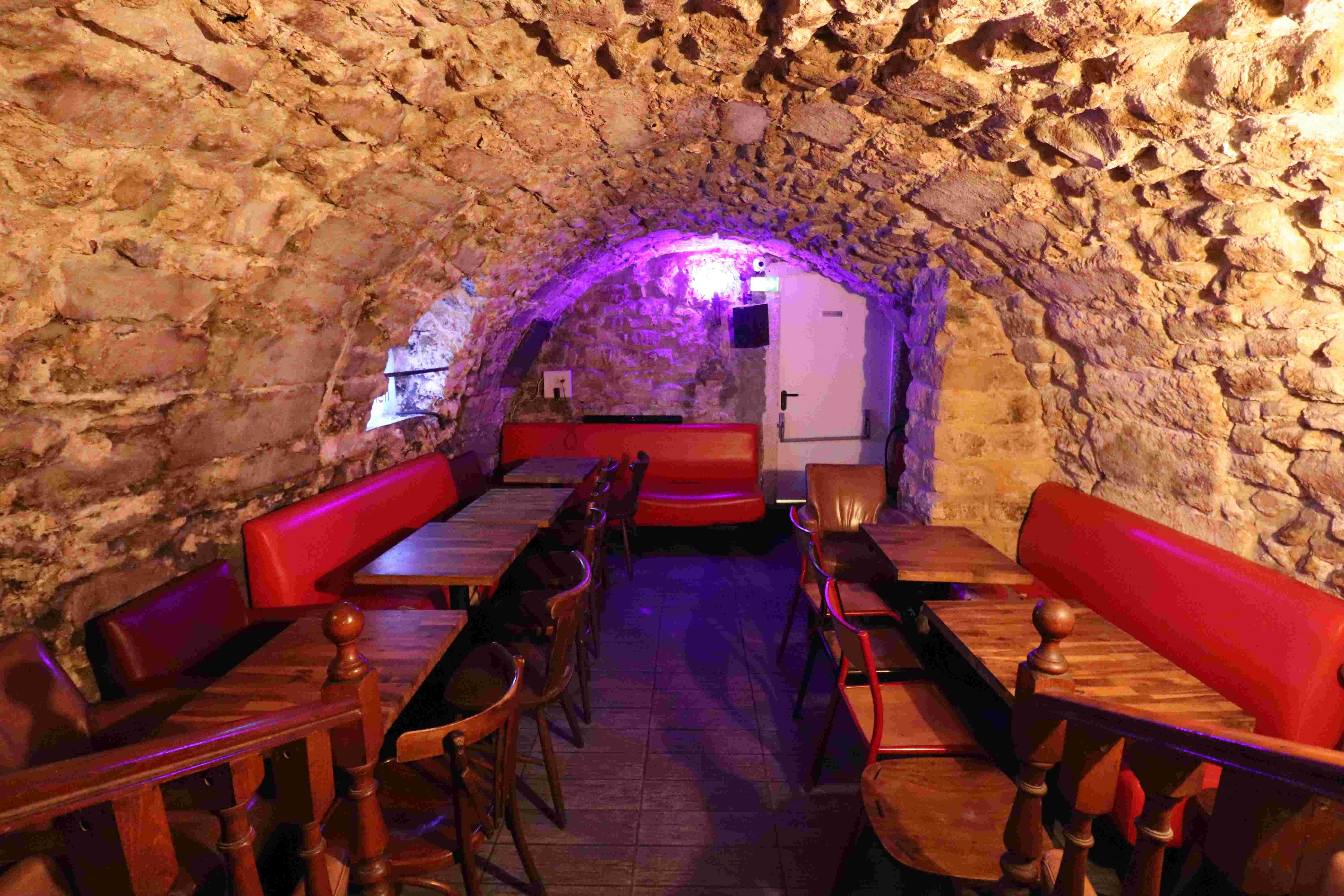 Le Baker Street Pub - Photo 5