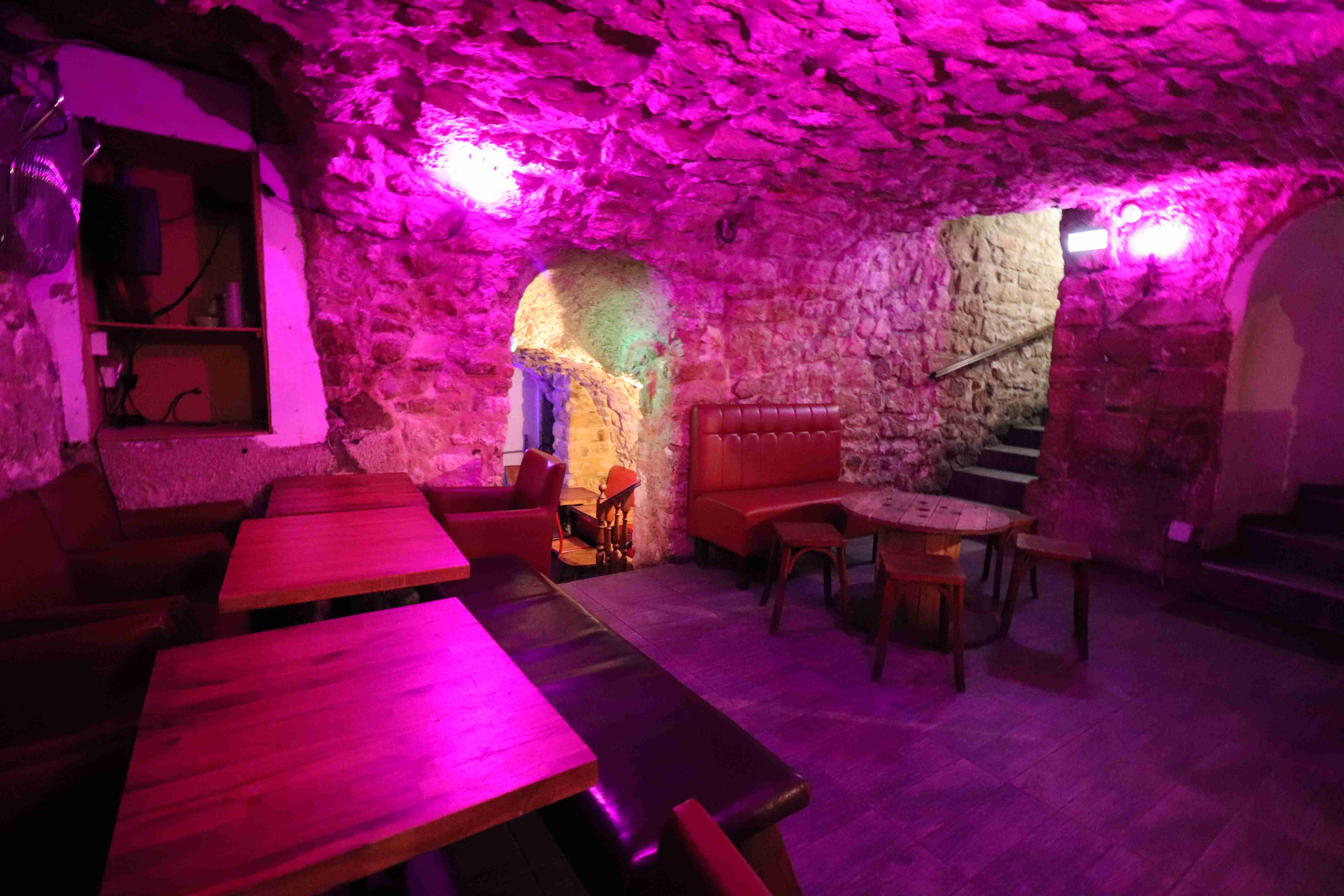 Le Baker Street Pub - Photo 9