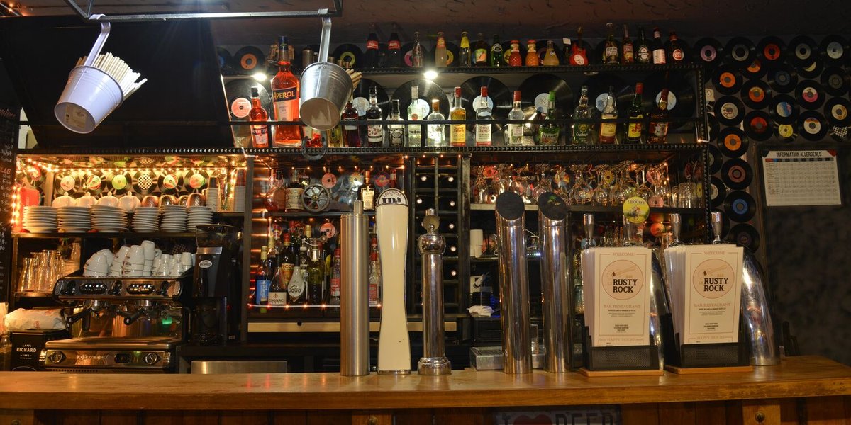 Le Rusty Rock Bar