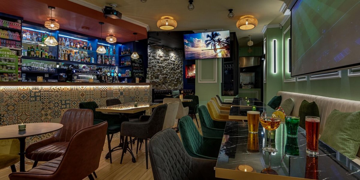 Le Tout Beau Tout 9 bar