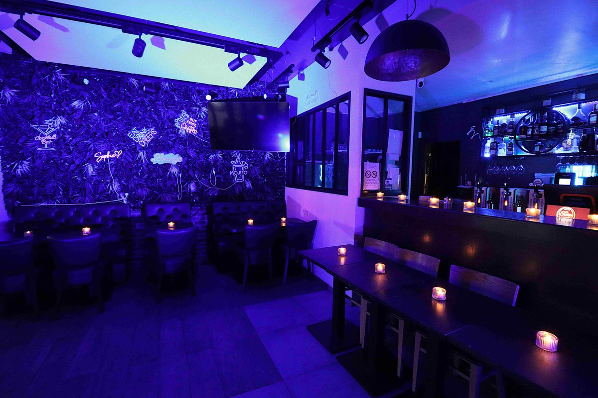 Sophia Lounge