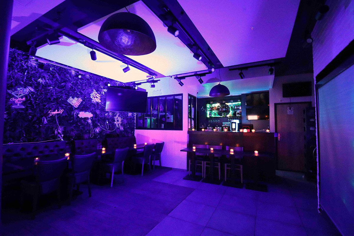 Sophia Lounge