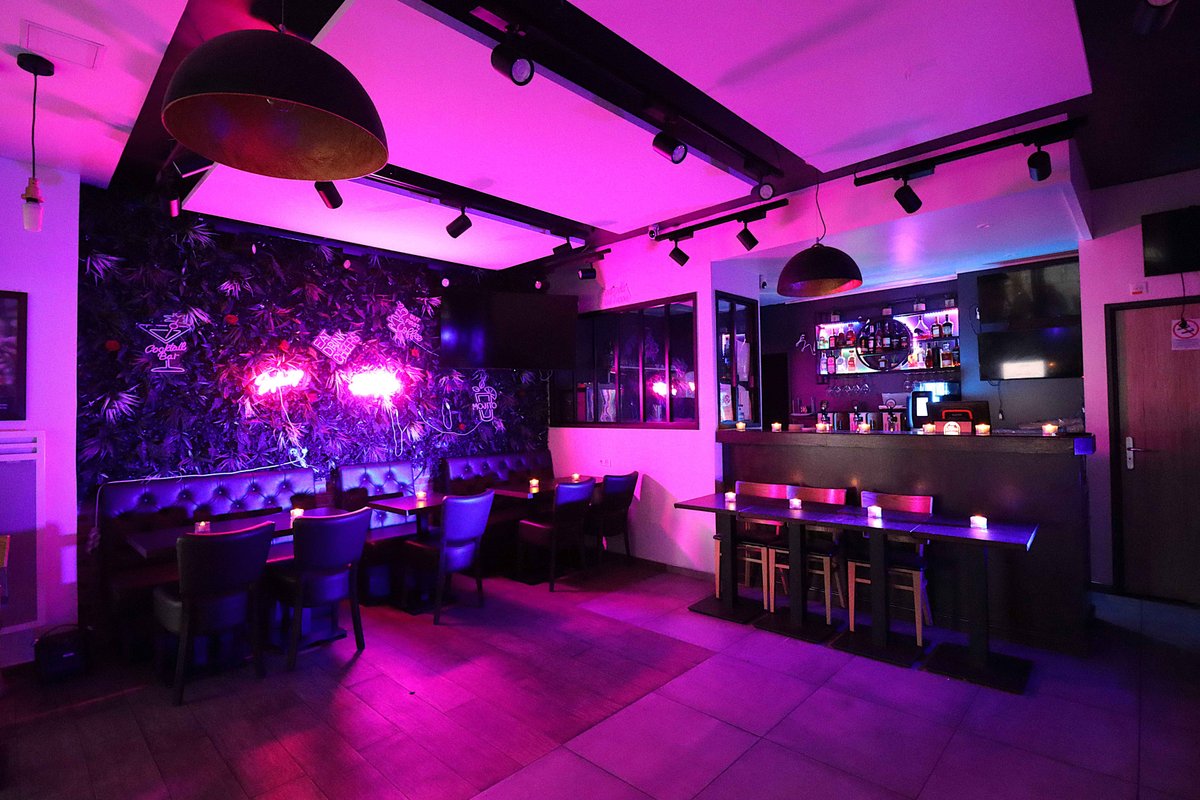 Sophia Lounge