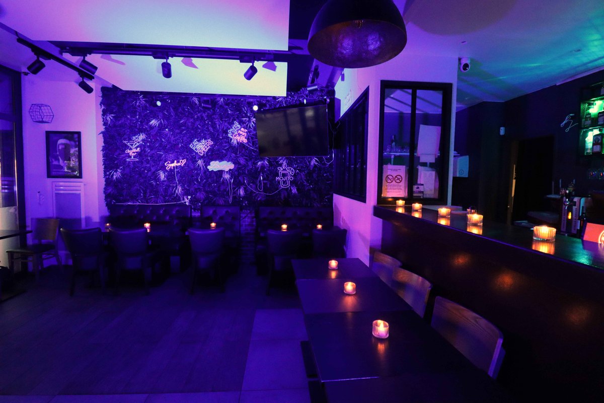 Sophia Lounge