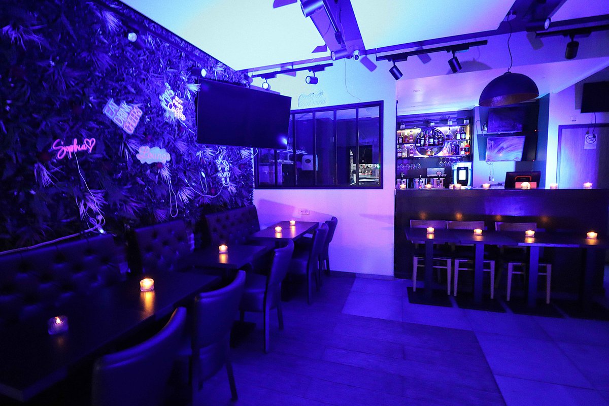 Sophia Lounge