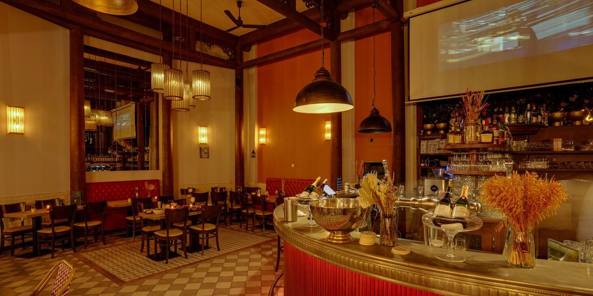 Le 50 Voltaire Bar