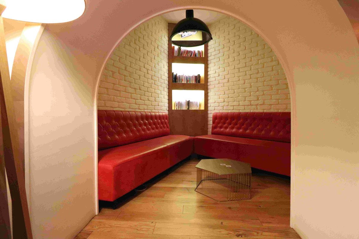 Le 50 Voltaire Bar