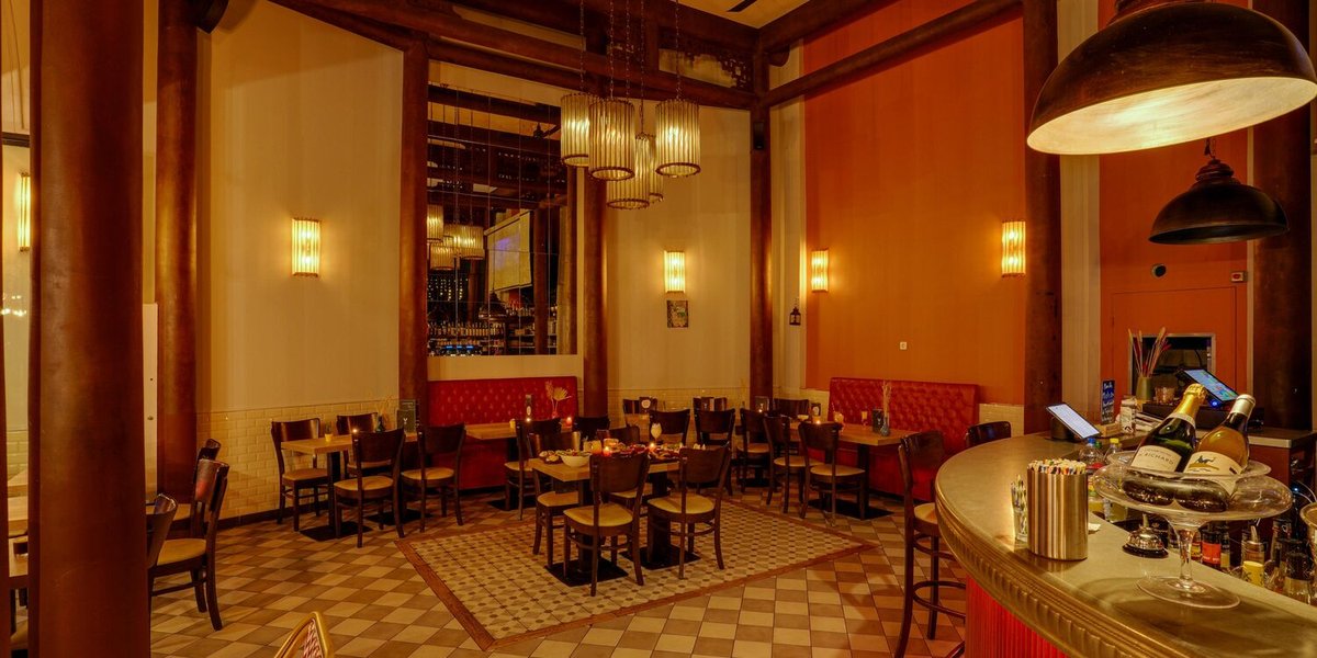 Le 50 Voltaire Bar