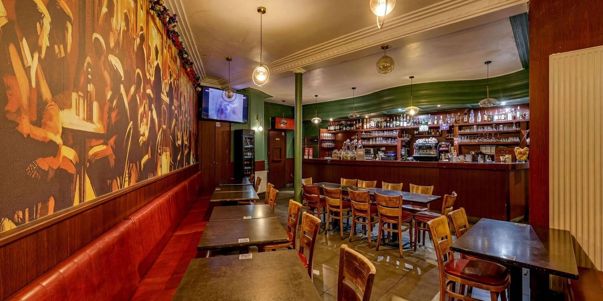 Le Métro Bar